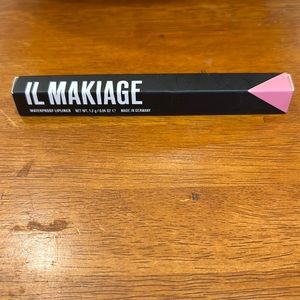 Authentic waterproof lip liner by IL MAKIAGE